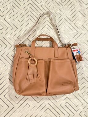 NWT Skip Hop Greenwich Simply Chic Diaper Tote